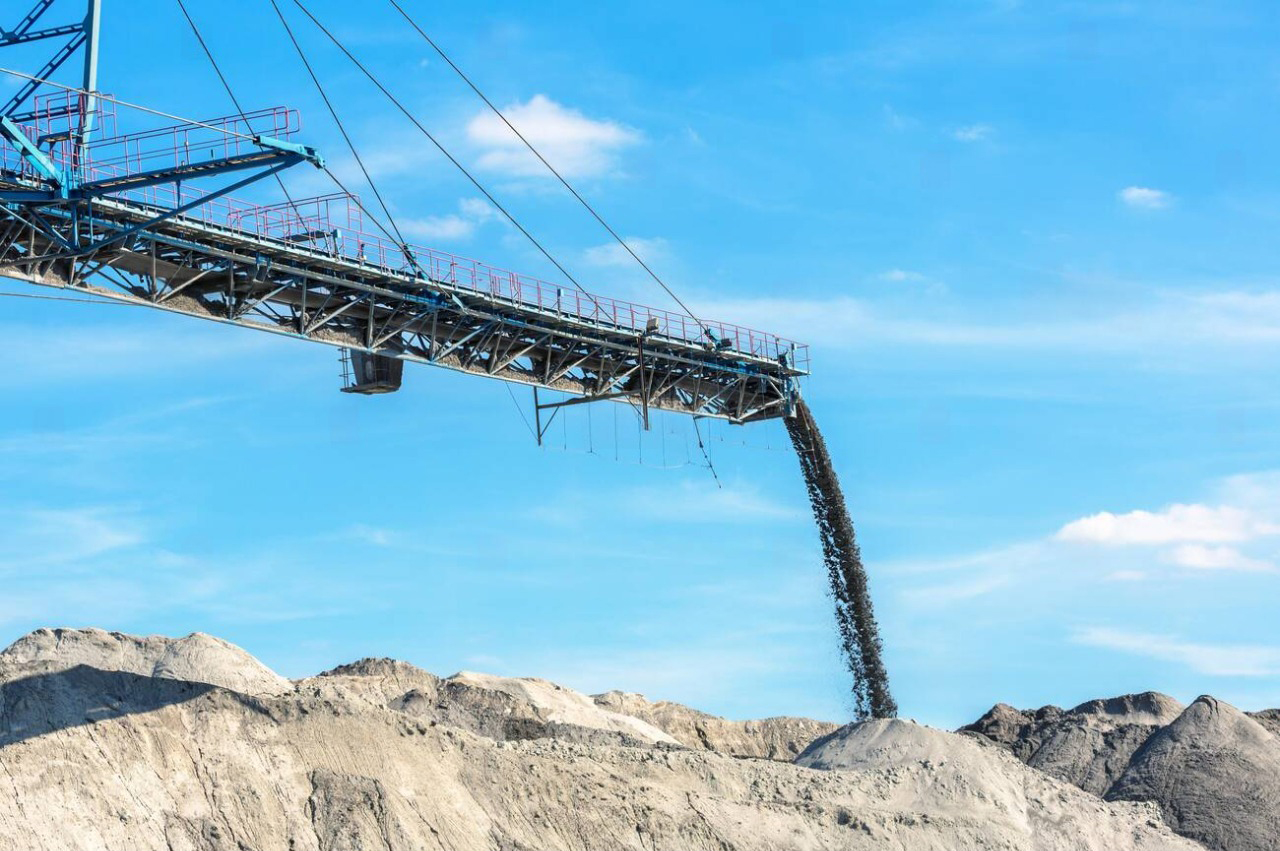 Metals & Mining